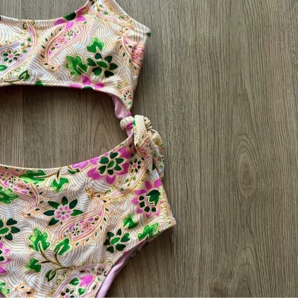 NWT AERIE Pink Floral Paisley One Piece Swimsuit Size‎ XS - Picture 6 of 8
